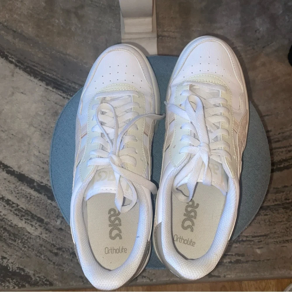 ASICS Women's White and Tan Sneakers - Picture 7 of 11